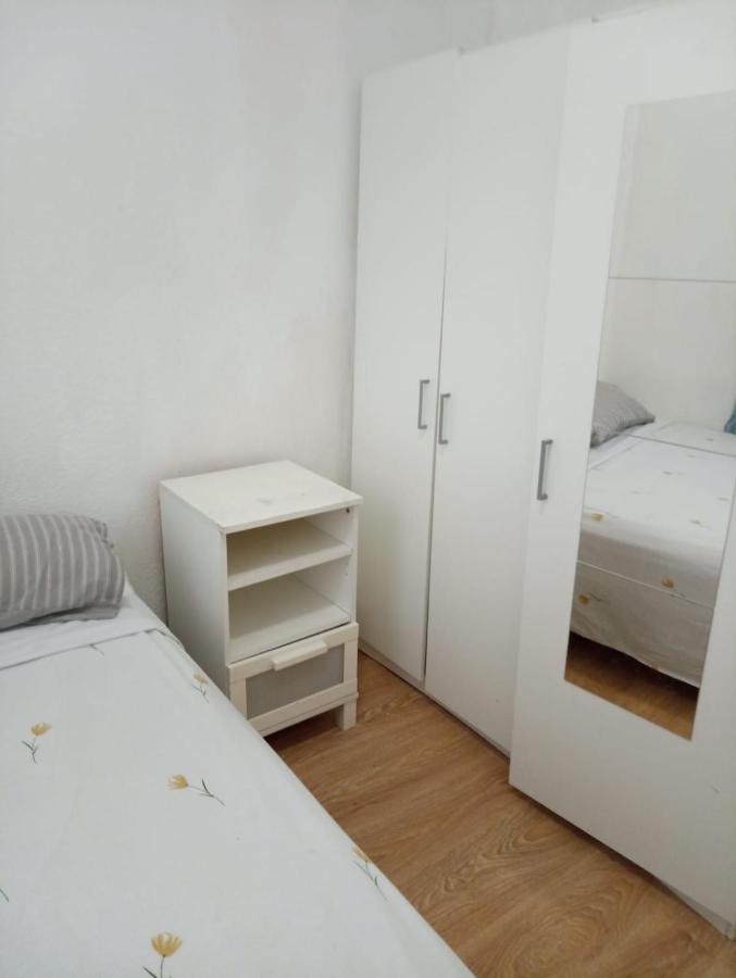 マドリードApartamento En Francos Rodriguez, Junto A Bravo Murilloアパートメント エクステリア 写真